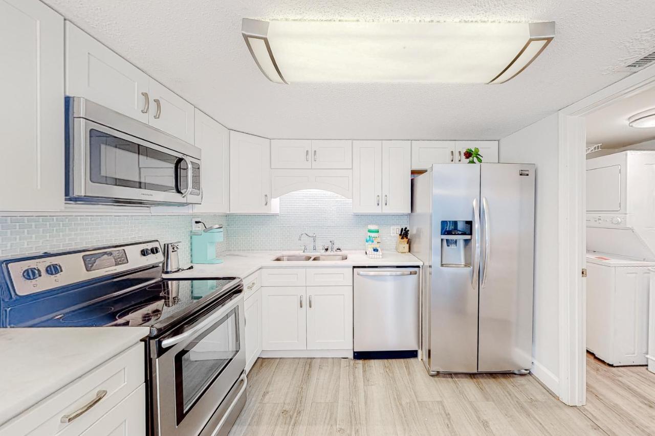 Pinnacle Port A-929 Apartment *
